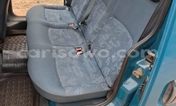 Acheter Occasion Voiture Renault Kangoo Bleu à Cotonou, Benin Acheter Occasion Voiture Renault Kangoo Bleu à Cotonou, Benin