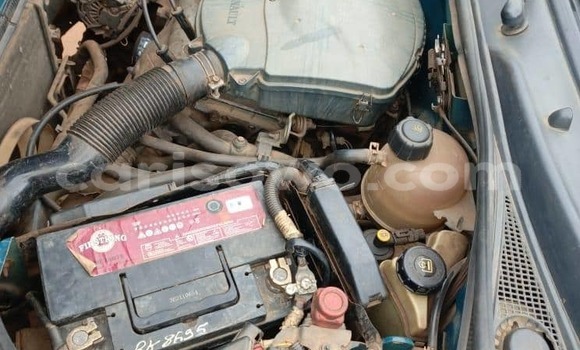 Acheter Occasion Voiture Renault Kangoo Bleu à Cotonou, Benin Acheter Occasion Voiture Renault Kangoo Bleu à Cotonou, Benin