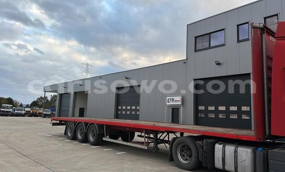 Acheter Occasion Utilitaire Renault Titan Rouge à Cotonou, Benin Acheter Occasion Utilitaire Renault Titan Rouge à Cotonou, Benin