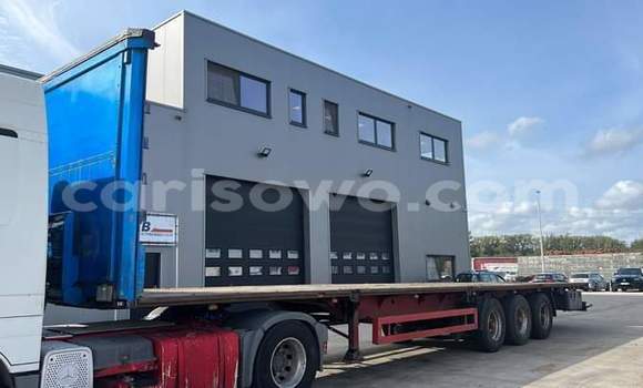 Acheter Occasion Utilitaire Renault Titan Rouge à Cotonou, Benin Acheter Occasion Utilitaire Renault Titan Rouge à Cotonou, Benin