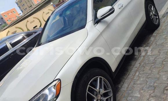 Acheter Occasion Voiture Mercedes-Benz GLC Blanc à Cotonou, Benin