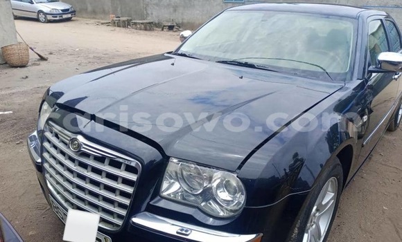 Sayi Na hannu Chrysler 300C Black Mota in Cotonou a Benin