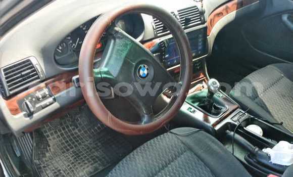 Sayi Na hannu BMW 3–Series Azurfa Mota in Cotonou a Benin Sayi Na hannu BMW 3–Series Azurfa Mota in Cotonou a Benin