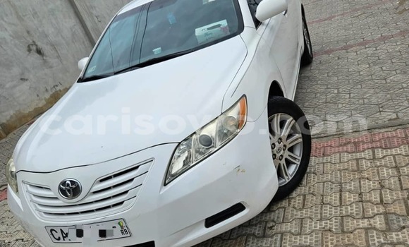 Buy Used Toyota Camry White Car in Cotonou in Benign