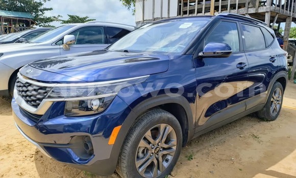 Acheter Occasion Voiture Kia Sportage Bleu à Cotonou, Benin Acheter Occasion Voiture Kia Sportage Bleu à Cotonou, Benin