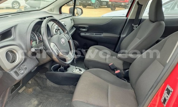 Acheter Occasion Voiture Toyota Yaris Rouge à Cotonou, Benin Acheter Occasion Voiture Toyota Yaris Rouge à Cotonou, Benin