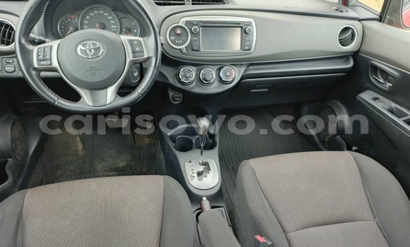 Acheter Occasion Voiture Toyota Yaris Rouge à Cotonou, Benin Acheter Occasion Voiture Toyota Yaris Rouge à Cotonou, Benin