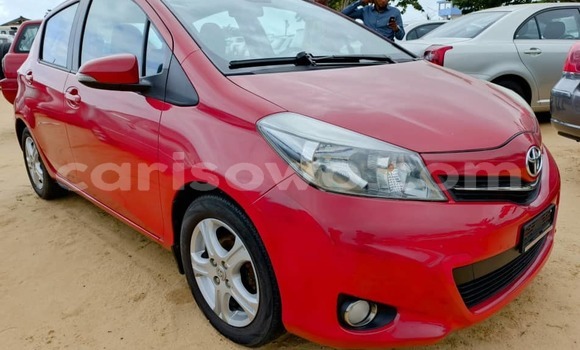 Acheter Occasion Voiture Toyota Yaris Rouge à Cotonou, Benin Acheter Occasion Voiture Toyota Yaris Rouge à Cotonou, Benin