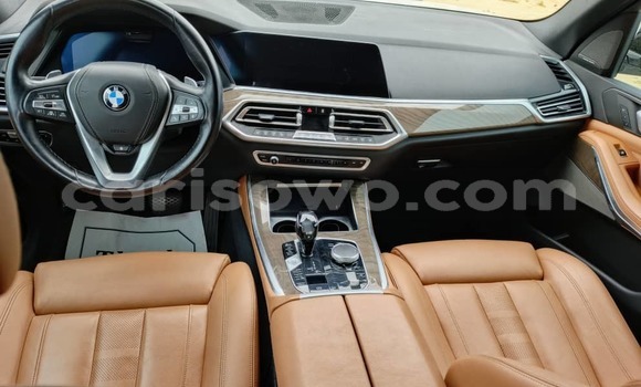 Sayi Na hannu BMW X5 White Mota in Cotonou a Benin Sayi Na hannu BMW X5 White Mota in Cotonou a Benin