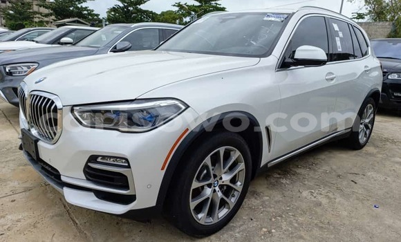 Sayi Na hannu BMW X5 White Mota in Cotonou a Benin Sayi Na hannu BMW X5 White Mota in Cotonou a Benin