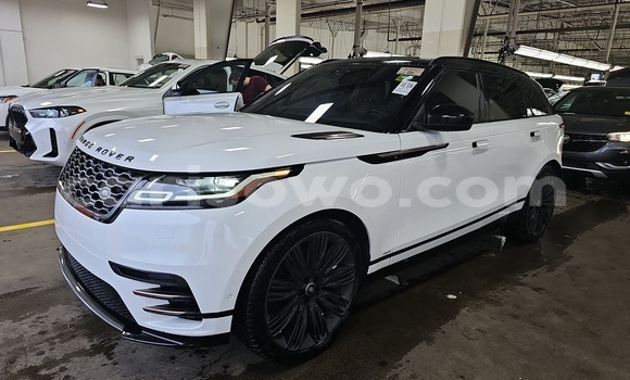 Acheter Import Voiture Land Rover Range Rover Velar Blanc à Cotonou, Benin Acheter Import Voiture Land Rover Range Rover Velar Blanc à Cotonou, Benin