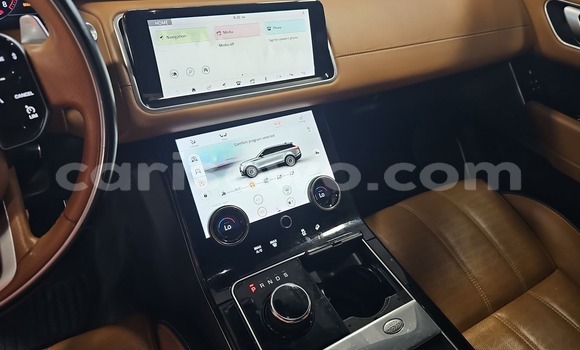Acheter Import Voiture Land Rover Range Rover Velar Blanc à Cotonou, Benin Acheter Import Voiture Land Rover Range Rover Velar Blanc à Cotonou, Benin