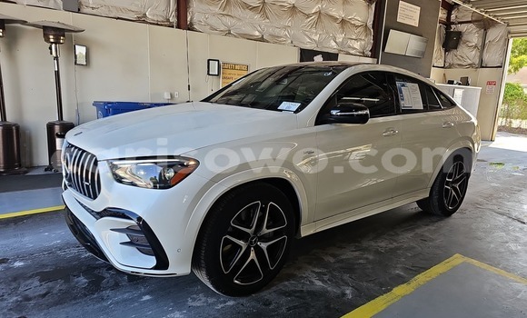 Sayi Sabo Mercedes-Benz GLE White Mota in Cotonou a Benin Sayi Sabo Mercedes-Benz GLE White Mota in Cotonou a Benin