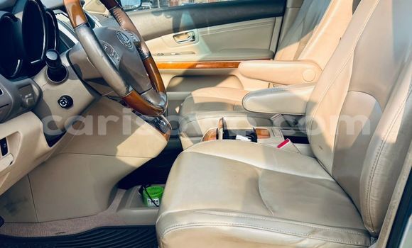 Acheter Occasion Voiture Lexus RX 330 Gris à Cotonou, Benin Acheter Occasion Voiture Lexus RX 330 Gris à Cotonou, Benin