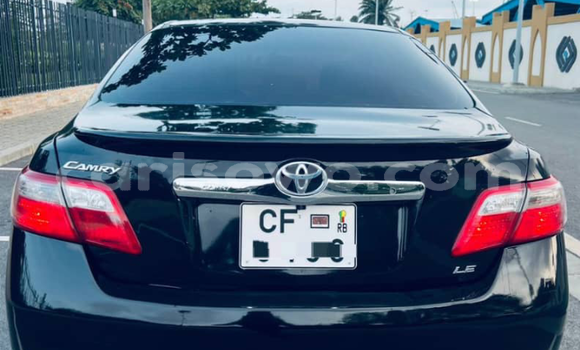 Sayi Na hannu Toyota Camry Black Mota in Cotonou a Benin