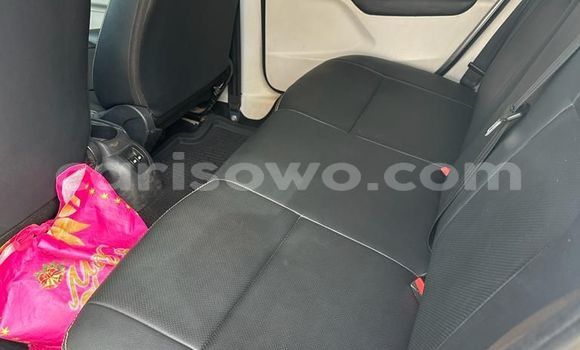 Acheter Occasion Voiture Peugeot 301 Gris à Cotonou, Benin Acheter Occasion Voiture Peugeot 301 Gris à Cotonou, Benin