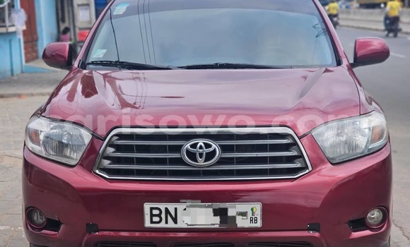 Sayi Na hannu Toyota Highlander Azurfa Mota in Cotonou a Benin