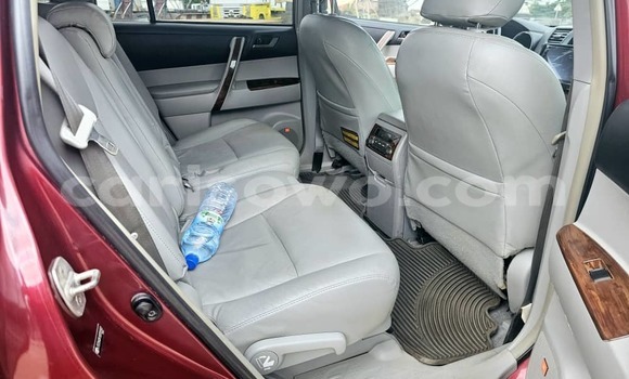 Acheter Occasion Voiture Toyota Highlander Gris à Cotonou, Benin Acheter Occasion Voiture Toyota Highlander Gris à Cotonou, Benin