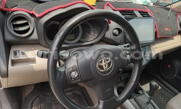 Acheter Occasion Voiture Toyota RAV4 Beige à Cotonou, Benin Acheter Occasion Voiture Toyota RAV4 Beige à Cotonou, Benin