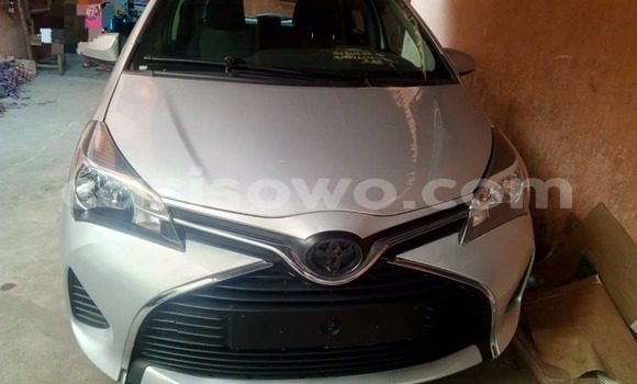 Acheter Occasion Voiture Toyota Yaris Gris à Cotonou, Benin Acheter Occasion Voiture Toyota Yaris Gris à Cotonou, Benin