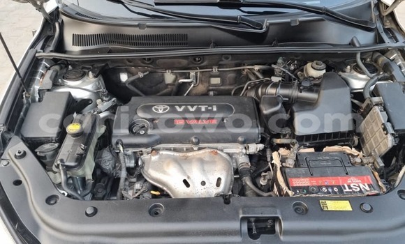 Ra Àlòkù Toyota RAV4 Silver Ọkọ̀ in Cotonou ni Benin Ra Àlòkù Toyota RAV4 Silver Ọkọ̀ in Cotonou ni Benin