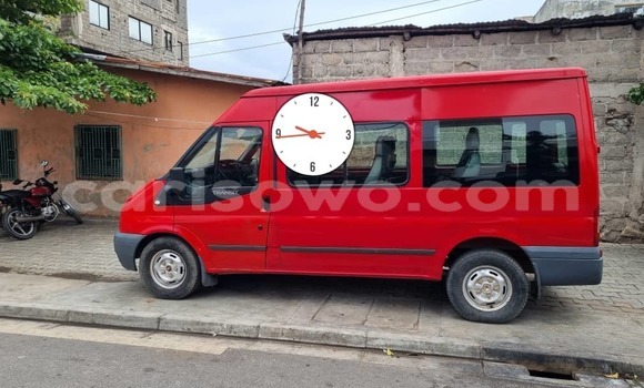 Ra Àlòkù Ford Tempo Red Ọkọ̀ in Cotonou ni Benin Ra Àlòkù Ford Tempo Red Ọkọ̀ in Cotonou ni Benin