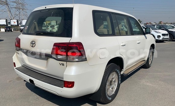 Buy New Toyota Land Cruiser White Car in Porto Novo in Benign Buy New Toyota Land Cruiser White Car in Porto Novo in Benign