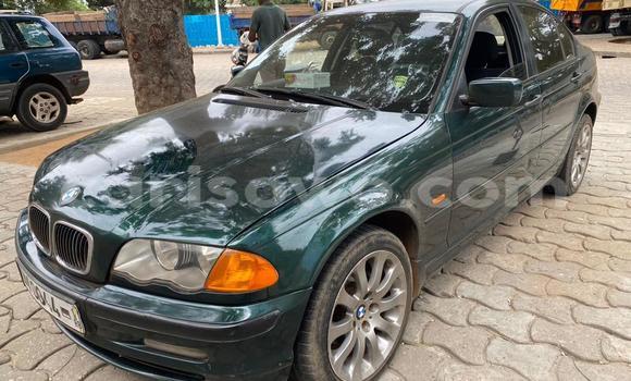 Sayi Na hannu BMW 3–Series Black Mota in Cotonou a Benin Sayi Na hannu BMW 3–Series Black Mota in Cotonou a Benin