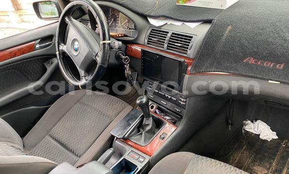 Sayi Na hannu BMW 3–Series Black Mota in Cotonou a Benin Sayi Na hannu BMW 3–Series Black Mota in Cotonou a Benin