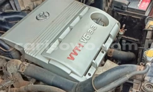 Sayi Na hannu Toyota Highlander Blue Mota in Cotonou a Benin Sayi Na hannu Toyota Highlander Blue Mota in Cotonou a Benin