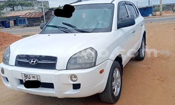 Sayi Na hannu Hyundai Tucson White Mota in Cotonou a Benin Sayi Na hannu Hyundai Tucson White Mota in Cotonou a Benin