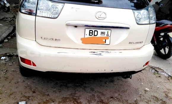 Sayi Na hannu Lexus RX 330 White Mota in Cotonou a Benin Sayi Na hannu Lexus RX 330 White Mota in Cotonou a Benin