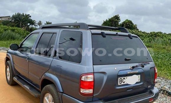Acheter Occasion Voiture Nissan Pathfinder Noir à Cotonou, Benin Acheter Occasion Voiture Nissan Pathfinder Noir à Cotonou, Benin