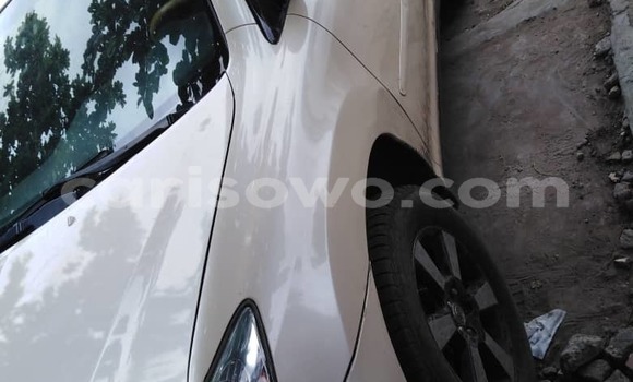 Sayi Na hannu Lexus RX 330 White Mota in Cotonou a Benin Sayi Na hannu Lexus RX 330 White Mota in Cotonou a Benin