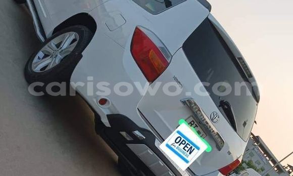 Acheter Occasion Voiture Toyota Highlander Blanc à Cotonou, Benin Acheter Occasion Voiture Toyota Highlander Blanc à Cotonou, Benin
