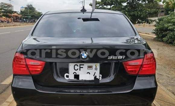 Acheter Occasion Voiture BMW 2er Noir à Cotonou, Benin Acheter Occasion Voiture BMW 2er Noir à Cotonou, Benin