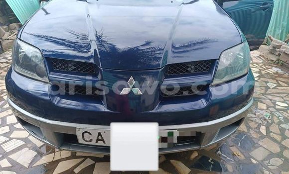 Acheter Occasion Voiture Mitsubishi Outlander Noir à Athieme, Mono Acheter Occasion Voiture Mitsubishi Outlander Noir à Athieme, Mono