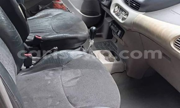 Acheter Occasion Voiture Nissan Almera Rouge à Cotonou, Benin Acheter Occasion Voiture Nissan Almera Rouge à Cotonou, Benin