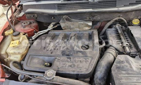 Acheter Occasion Voiture Dodge Caliber Rouge à Cotonou, Benin Acheter Occasion Voiture Dodge Caliber Rouge à Cotonou, Benin