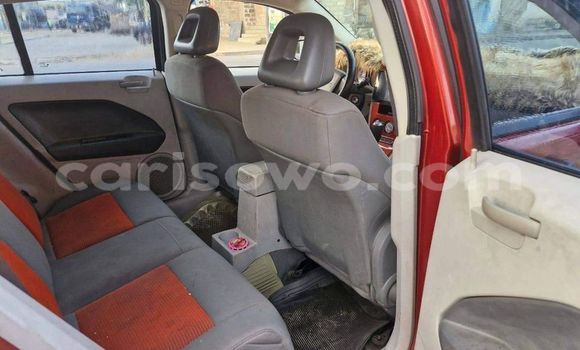 Acheter Occasion Voiture Dodge Caliber Rouge à Cotonou, Benin Acheter Occasion Voiture Dodge Caliber Rouge à Cotonou, Benin