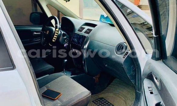 Acheter Occasion Voiture Suzuki SX4 Blanc à Cotonou, Benin Acheter Occasion Voiture Suzuki SX4 Blanc à Cotonou, Benin