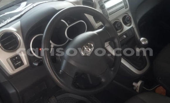 Sayi Na hannu Toyota Matrix Blue Mota in Cotonou a Benin Sayi Na hannu Toyota Matrix Blue Mota in Cotonou a Benin