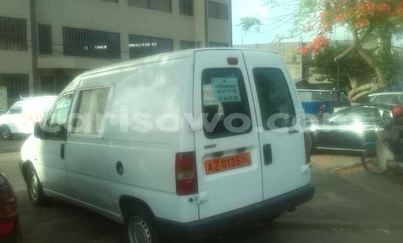 Buy Used Fiat Punto White Car in Cotonou in Benign Buy Used Fiat Punto White Car in Cotonou in Benign