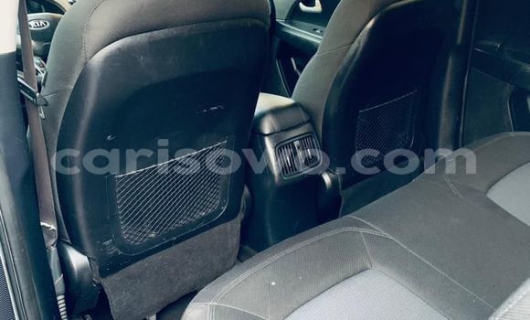 Sayi Na hannu Kia Sportage Azurfa Mota in Cotonou a Benin Sayi Na hannu Kia Sportage Azurfa Mota in Cotonou a Benin