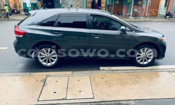 Ra Àlòkù Toyota Venza Black Ọkọ̀ in Cotonou ni Benin Ra Àlòkù Toyota Venza Black Ọkọ̀ in Cotonou ni Benin
