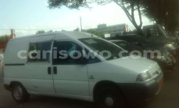 Buy Used Fiat Punto White Car in Cotonou in Benign Buy Used Fiat Punto White Car in Cotonou in Benign