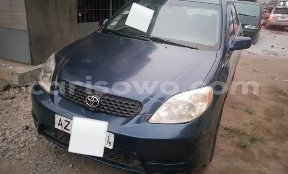 Ra Àlòkù Toyota Matrix Blue Ọkọ̀ in Cotonou ni Benin Ra Àlòkù Toyota Matrix Blue Ọkọ̀ in Cotonou ni Benin