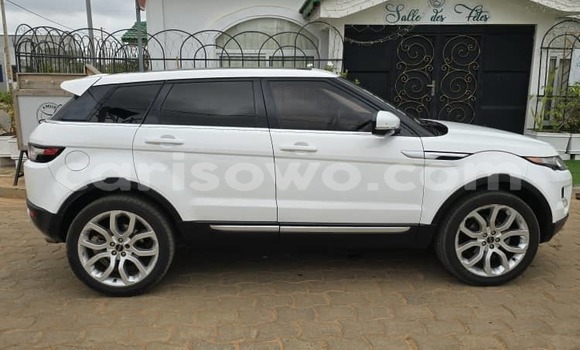 Ra Àlòkù Range Rover Evoque funfun Ọkọ̀ in Cotonou ni Benin Ra Àlòkù Range Rover Evoque funfun Ọkọ̀ in Cotonou ni Benin