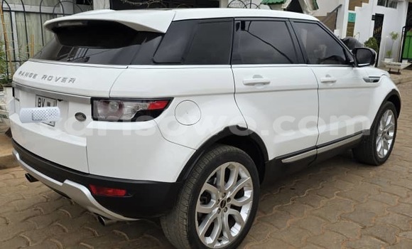 Ra Àlòkù Range Rover Evoque funfun Ọkọ̀ in Cotonou ni Benin Ra Àlòkù Range Rover Evoque funfun Ọkọ̀ in Cotonou ni Benin