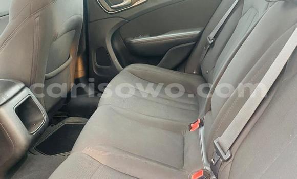 Sayi Na hannu Chrysler 200 White Mota in Cotonou a Benin Sayi Na hannu Chrysler 200 White Mota in Cotonou a Benin